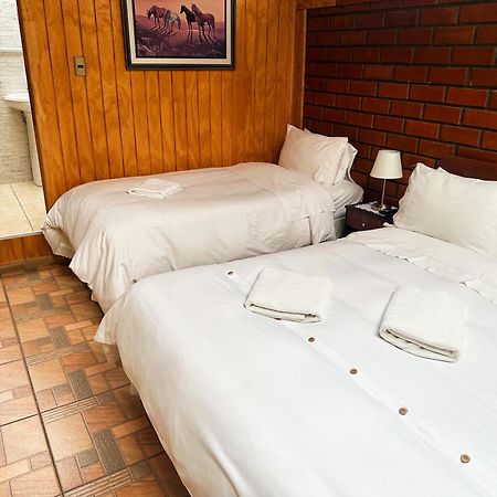 Hostal Hielo Sur Punta Arenas Exterior photo