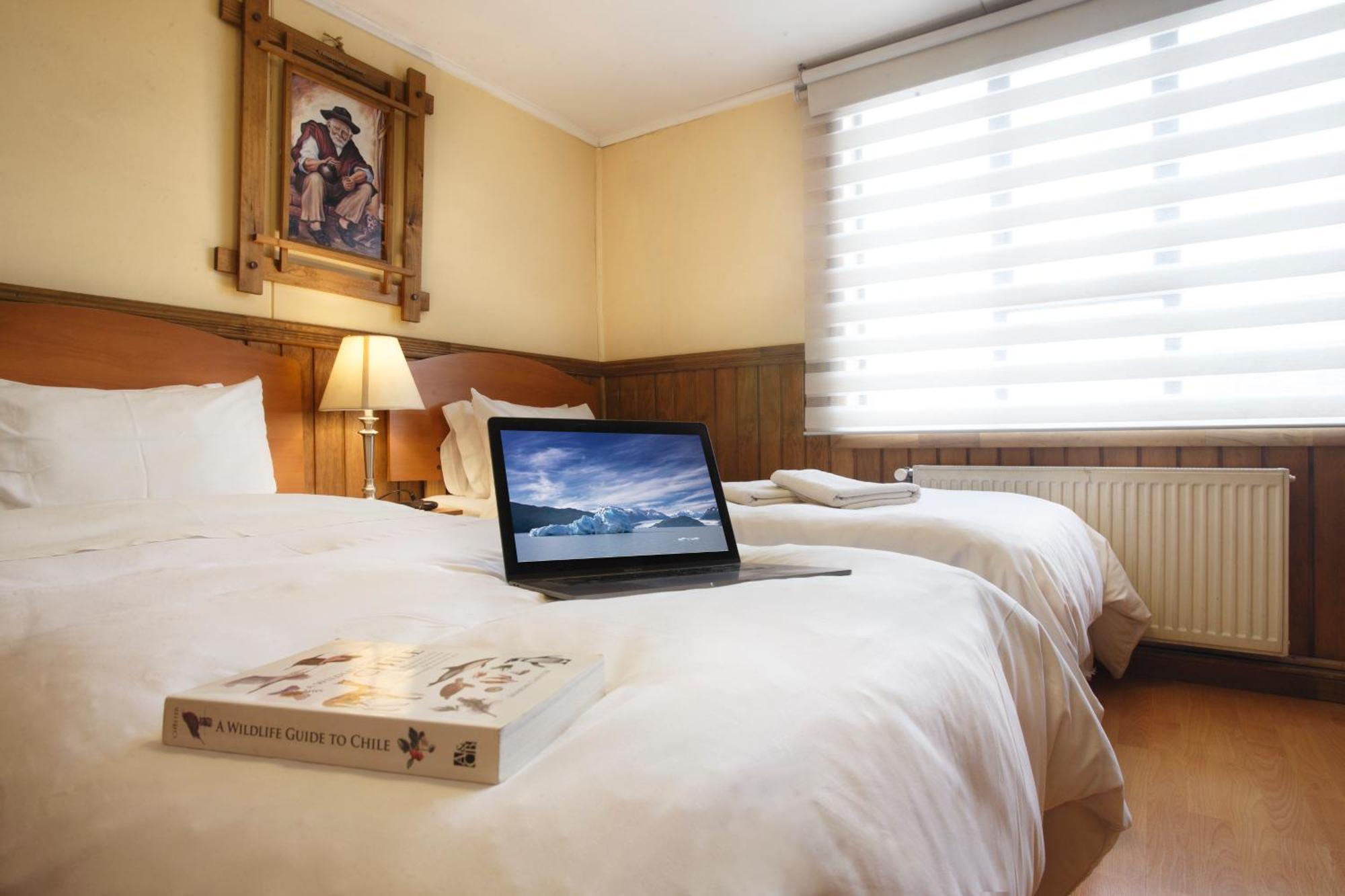 Hostal Hielo Sur Punta Arenas Exterior photo
