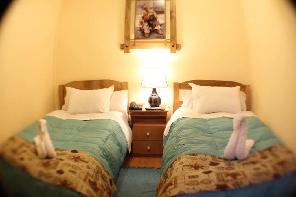 Hostal Hielo Sur Punta Arenas Exterior photo